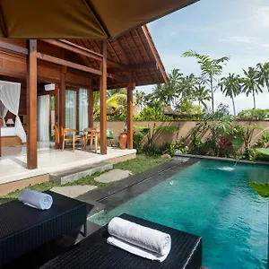  Villa Santris By Pramana Indonesië