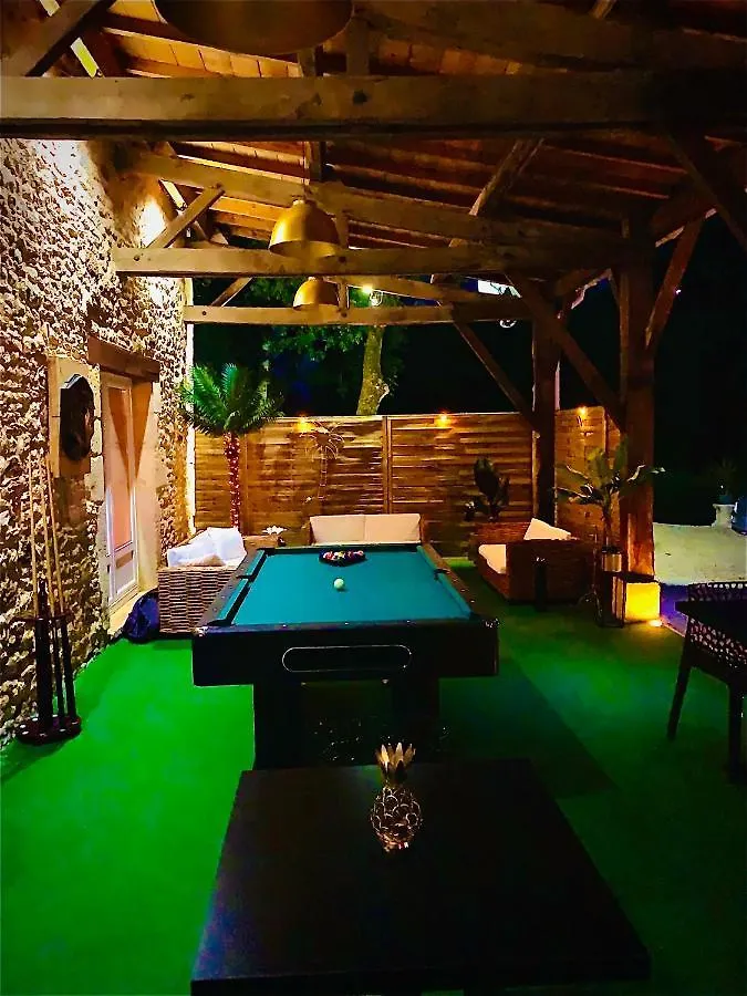 Vakantiehuis La Biche Au Bois Piscine Chauffee Jacuzzi Villa Cazals  Frankrijk